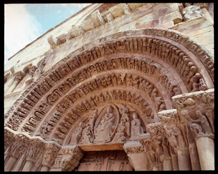Sztuka romańska: tympanon kościoła św. Dominika (Iglesia de Santo Domingo, tympanon kościoła św. Dominika) XII w. Soria, Hiszpania