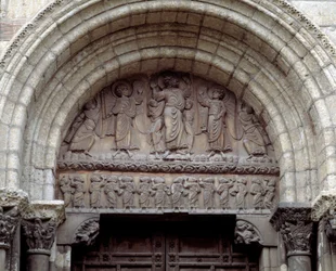 Wniebowstąpienie, portal południowy Bazyliki (rzeźba)