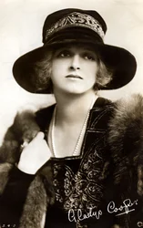 Gladys Cooper 1888-1971, angielska aktorka, początek XX wieku.