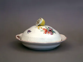 Waza z Cesarskiego Serwisu Obiadowego Porcelany Cesarskiej Fabryki Porcelany, 1775-1780