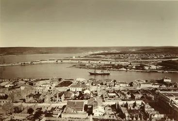 Zatoka Południowa i Przylądek Paul w Sewastopolu (Sewastopol). Zdjęcie albuminy, koniec lat 50. XIX wieku. Instytut Historii Kultury Materialnej w Petersburgu