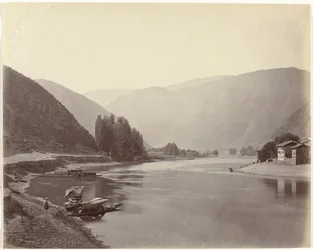Rivierzicht nabij Baramulla, Indie Baramulla, widok w dół rzeki (tytuł oryginalny)