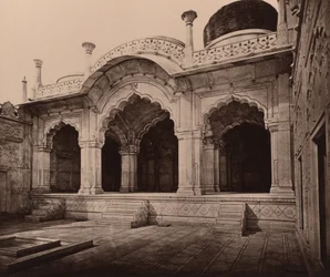 Moti Masjid w pałacu