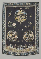 Wiszące, ok. 1750-1800 (Jedwab z haftem (ścieg satynowy), naturalny) i barwniki syntetyczne)