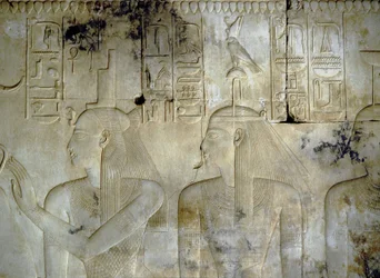 ABYDOS: Świątynia Seti (Sethi) I, boginie towarzyszące faraonowi.