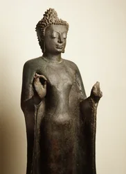 Budda zstępujący z nieba Tvatissima, okres Daravati (brąz)