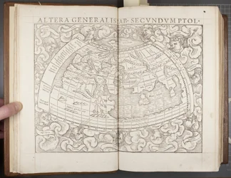 Globus, z Kosmografii, 1544