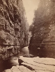 Ausable Chasm - w górę rzeki od Table Rock, ok. 1880 (zdjęcie)