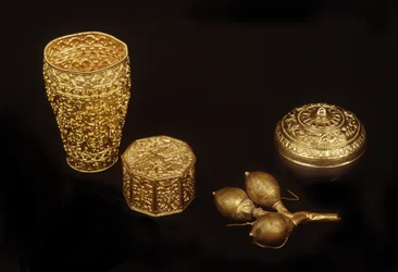 Obiekty Ayutthaya (złoto)