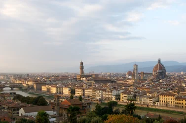 Włochy, Toskania, Florencja, widok na miasto z Piazzele Michelangelo, 2022 r. (zdjęcie ilustracyjne)