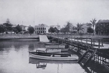 Esplanade, z Yacht Club Jetty, Durban (zdjęcie czarno-białe)