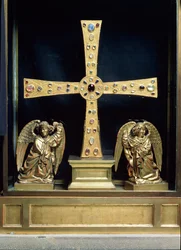 Krzyż Aniołów (złoto i kamienie szlachetne)