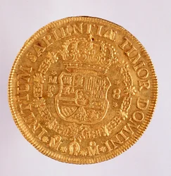 Złota moneta (8 ecu) z Hiszpanii: panowanie Filipa (Filippo lub Filipa) V (1700-1746). 1739 śr. 3,6 cm Neapol, muzeum archeologiczne