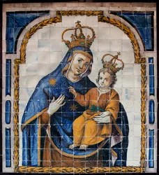 Matka Boża Ludowa - Azulejos (fajans) ok. 1670, przez anonimowego sevilla, z klasztoru ludu w Sewilli (Hiszpania) - Muzeum Sztuk Pięknych w Sewilli, Hiszpania