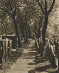 W Dissenters Dissenters Disused Burial Ground w Bunhill Fields, c1935.