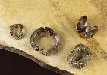 Pieniądze z Królestwa Lanna, północna Tajlandia (metal)