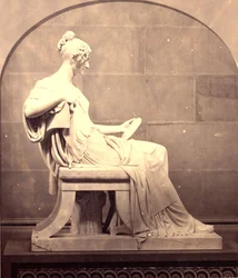 Posąg siedzący Pauline Borghese (marmur)