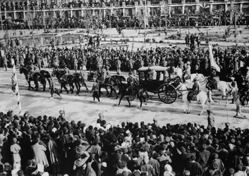 Procesja koronacyjna, Teheran, 1926