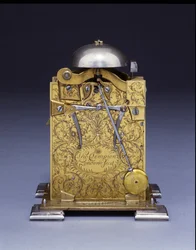 Miniaturowy zegar na wsporniku, nr 222, ok. 1695
