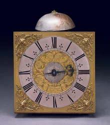 Kwadratowa tarcza trzydziestogodzinnego długiego zegara Karola II, ok. 1680 (technika mieszana)