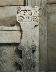 tracki grobowiec Sveshtari, detal architektury przy sarkofagu, III w. p.n.e. (rzeźba kamienna)