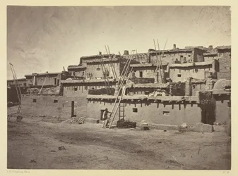 Fragment południowej strony pueblo Zuni, Nowy Meksyk
