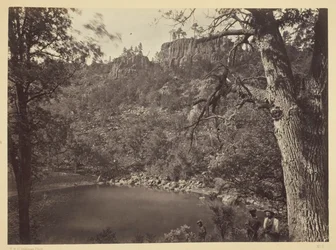 Widok na jezioro Apache, Sierra Blanca Range, Arizona