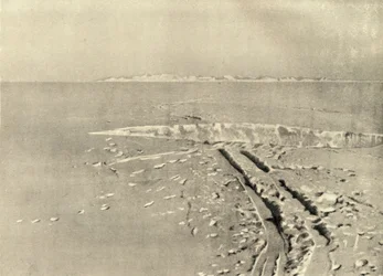 Typowa szczelina na równej powierzchni, c1908, 1909.