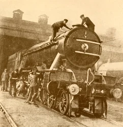 Umyć i odczesać dla latającego Szkota., c1930.