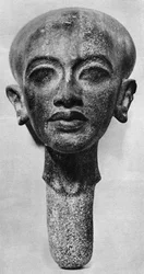 Córka króla Echnatona, 1936