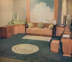 Mała sypialnia, zaaranżowana przez Heal & Son Ltd. z Londynu, 1935