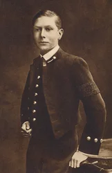 Szesnaście lat - Książę Albert, kadet marynarki wojennej w Osborne, c1910, 1937