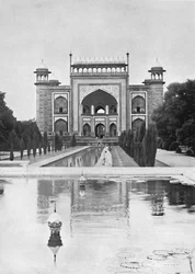 Agra. Brama Taj Mahal, c1910.