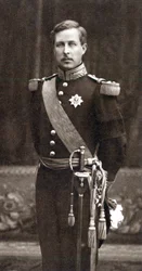 Albert I 1875-1934, król Belgów od 1909, w mundurze wojskowym