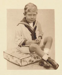 Wskazanie przyszłej kariery: książę Albert w marynarskim garniturze, c1900, 1937