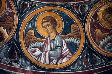 Medalion anioła wokół Chrystusa i Sąd Ostateczny Szczegół bizantyjskiego fresku ze sklepienia Narthex kościoła Asinou Scena ostatniego wyroku 14 wieku (1332) UNESCO, światowe dziedzictwo kulturowe Region Troodos, Cypr