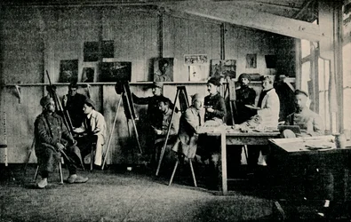 Artyści Prisoners of War w swojej pracowni w Giessen, c1916