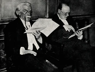 Na publicznej kolacji w Connaught Rooms, 20 listopada 1934, 1945.