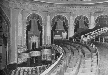 Audytorium z balkonu, Fox Theatre, Filadelfia, Pensylwania, 1925