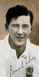 Bernard Gadney 1909- 2000, piłkarz angielskiego związku rugby, 1935
