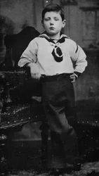 Ale kiedy przybywa guwernantka, życie nabrało poważniejszych aspektów, 1881 1945