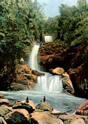 Kaskada w Namora, Madagaskar, koniec XIX wieku