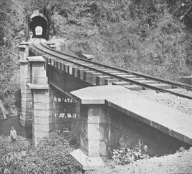 Centralna Kolej Brazylii: Tunelowanie przez Serra do MAR, 1914