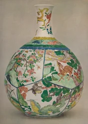 Chińska butelka porcelanowa emaliowana Famille Verte. Okres Kang Hisa, 1662-1722, 1928