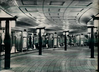 Obszar komunikacyjny stacji Piccadilly Circus, 1929