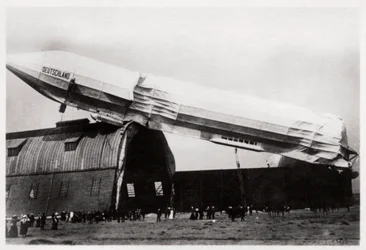 Rozbity Zeppelin LZ 8 Deutschland II, Dusseldorf, Niemcy, 1911 1933