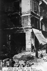 Uszkodzenia po nalocie niemieckich bombowców Gotha, Paryż, 11 marca 1918 r.