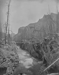 Devils Canyon, Banff, NWT, Kanada, c1897.