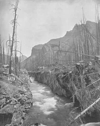 Devils Canyon, Banff, Terytoria Północno-Zachodnie, Kanada, ok. 1900.