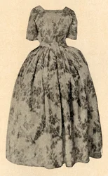 Suknia z jedwabiu płowego, noszona przez Lady Stuart w Barbados Colony, ok. 1700, 1937.